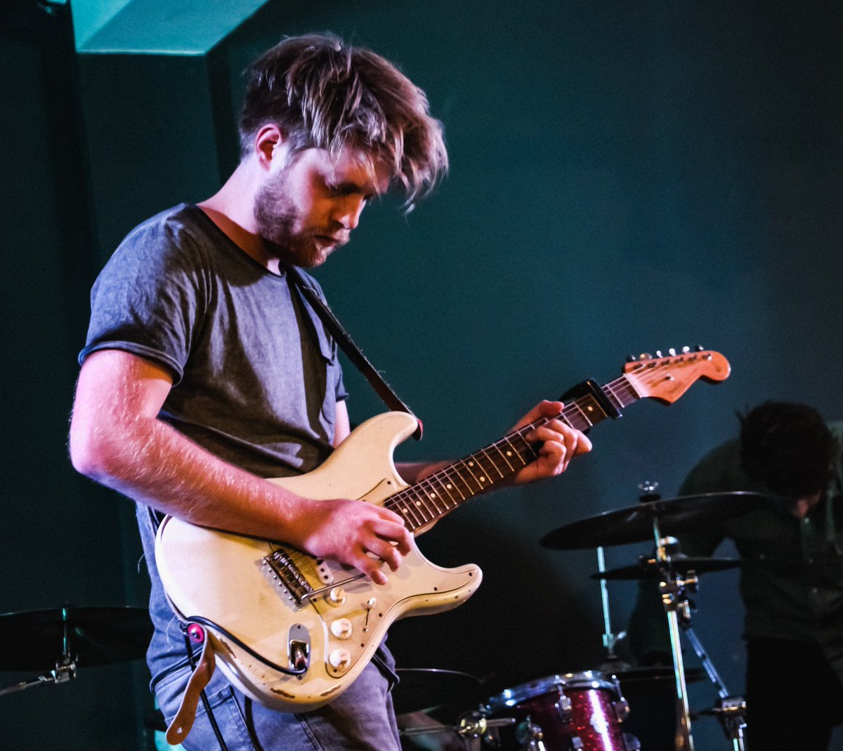 Our awesome guitarist!

#simonleferink #music #musicians #guitar #guitarist #distelbergsessions #dbs #guitarplayer