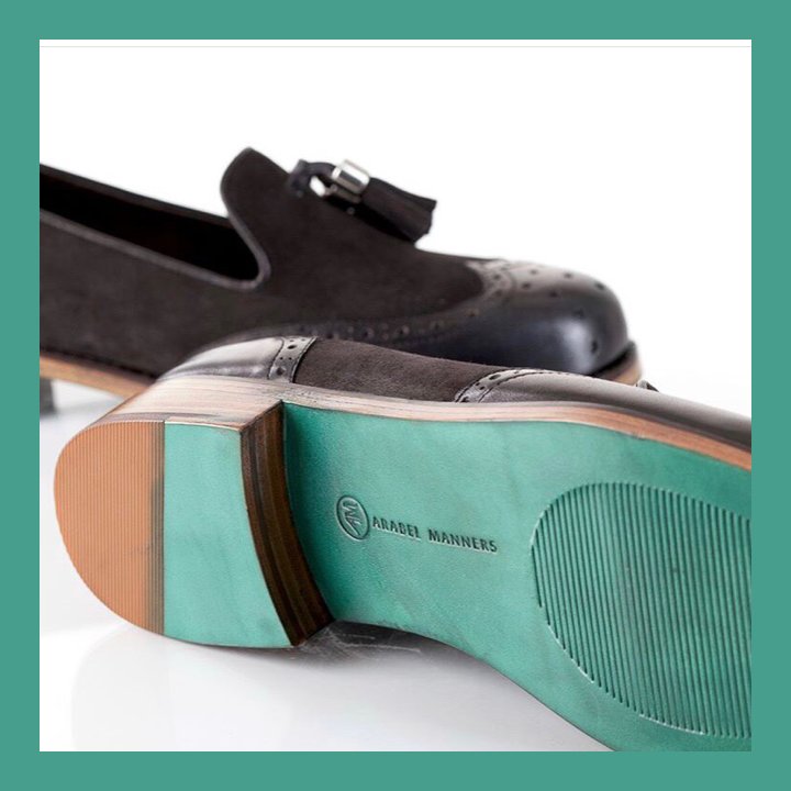 arabelmanners's tweet photo. Get 10% off your first order link in bio use:AMPROMO
.
.#fashiondesigner#entrepreneur#londonfashionweek#shoes#shoeporn#shoeaddict#fashionblogger#fashioninfluencer#largesizeshoes#widefittingshoes https://t.co/S3GwqEB7WQ