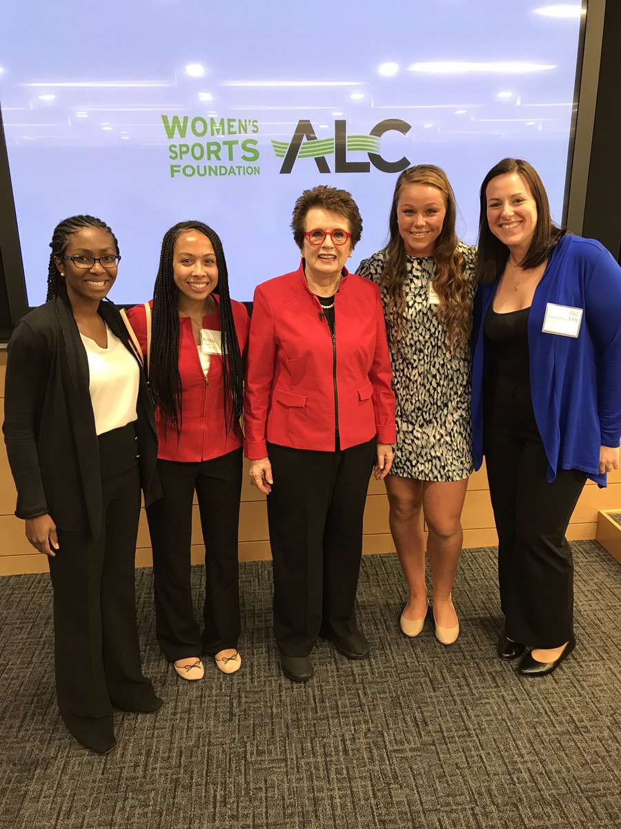 RachelleFabre's tweet image. Great day at the @WomensSportsFdn ALC event with our two student-athletes, Felicia and Alexis. Thank you @BillieJeanKing for creating this amazing platform for women in sports! #RoarWithPride #hofstrapride