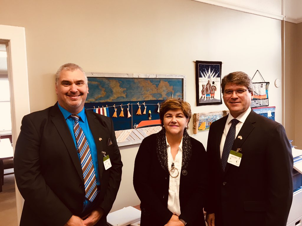 Merit_NL's tweet photo. Thank you MP Gudie Hutchings for meeting with us today to talk about ensuring the longevity of the construction industry and the environment. @Merit_NL @Jenco @Gudie #openshop #BuildNL https://t.co/YjH3aUDfBR