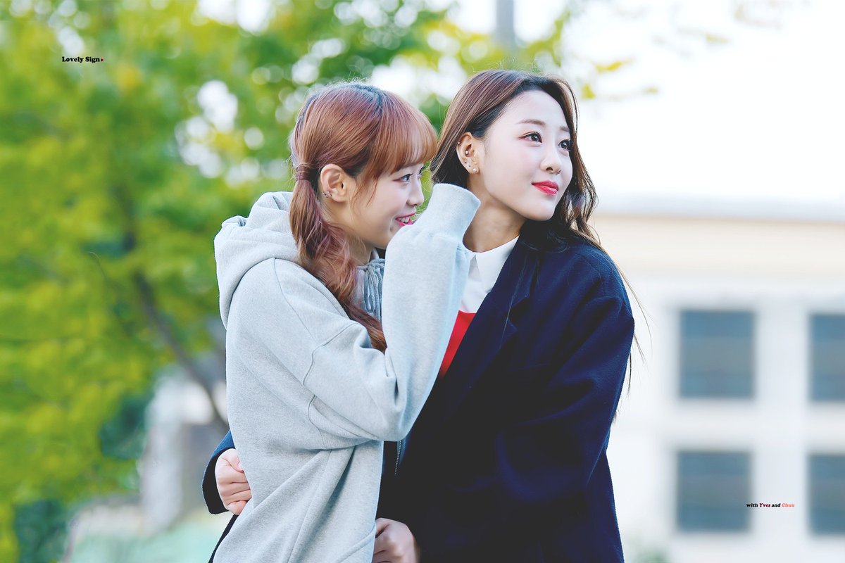 lovelysign_'s tweet photo. 🍎🍓 181013 미니팬미팅 

https://t.co/DPFa9fjbRR
https://t.co/Ivdk5Lx1PG
https://t.co/x0ghZ1cRUp
https://t.co/KmGF3vvEYn

#이브 #츄 #이달의소녀 #LOONA @loonatheworld https://t.co/butFU338cM