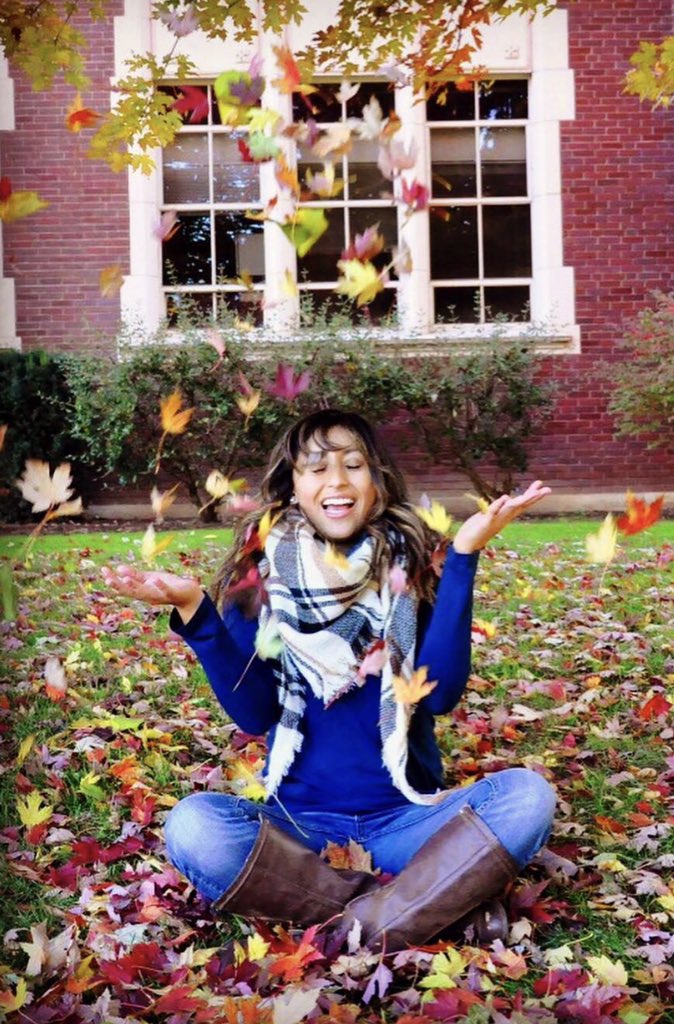 Feels like fall! 🍁 #actress #dancer #photography #portrait #fall #fallfashion
