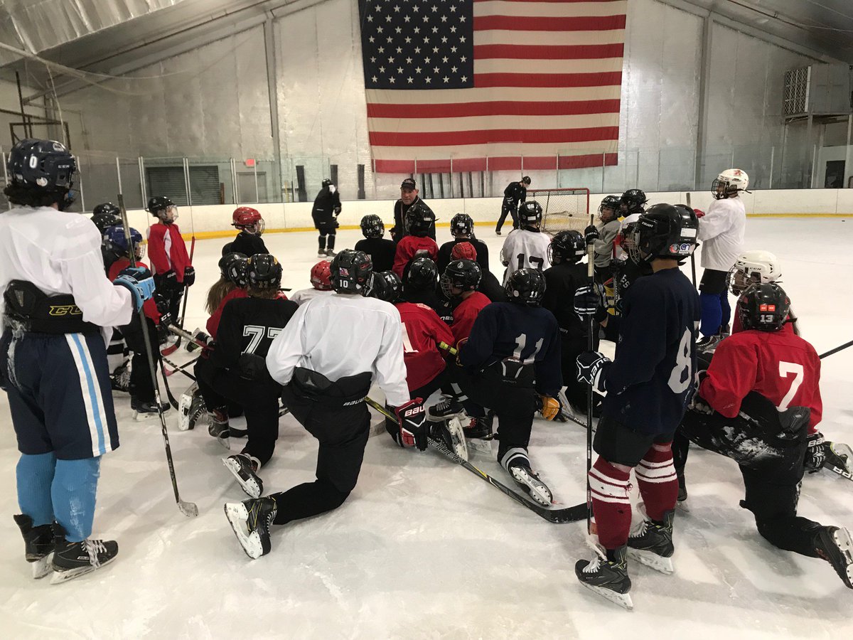 XHP Selects tweet media