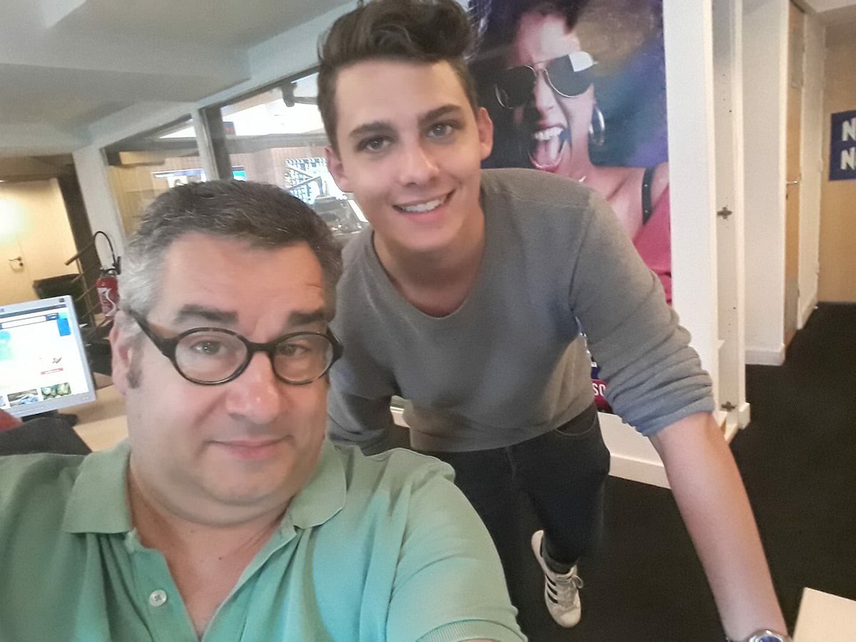 GFaureRadio's tweet photo. En stage chez @nostalgiefm avec @BrunoGilbert1 🎙🎉🎊😆🔥

https://t.co/2u0S0MiG0I https://t.co/eqDsuqRuqr