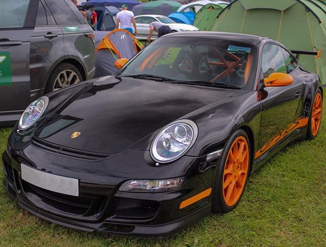 WORLDRacing's tweet photo. 997 GT3RS 😈. #luxury #carspotting #carspotter #instacar #rodespotter #porsche #gt3rs #997 #orange #shoot 📷: @rodespotter https://t.co/490JQqn3O6