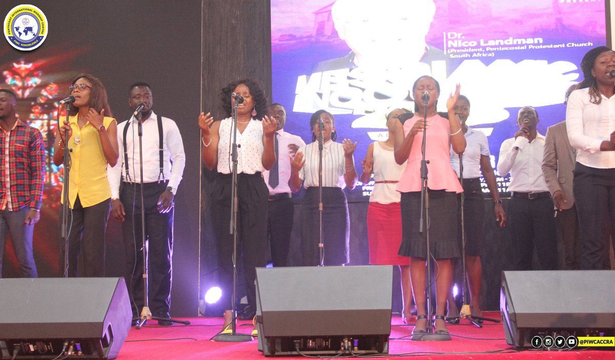 piwcaccra's tweet photo. #Empraise leading us majestically into the throne room of grace.
What a ministration!
#mec2018 #Overflow #DayTwo https://t.co/K0bFVGRrry