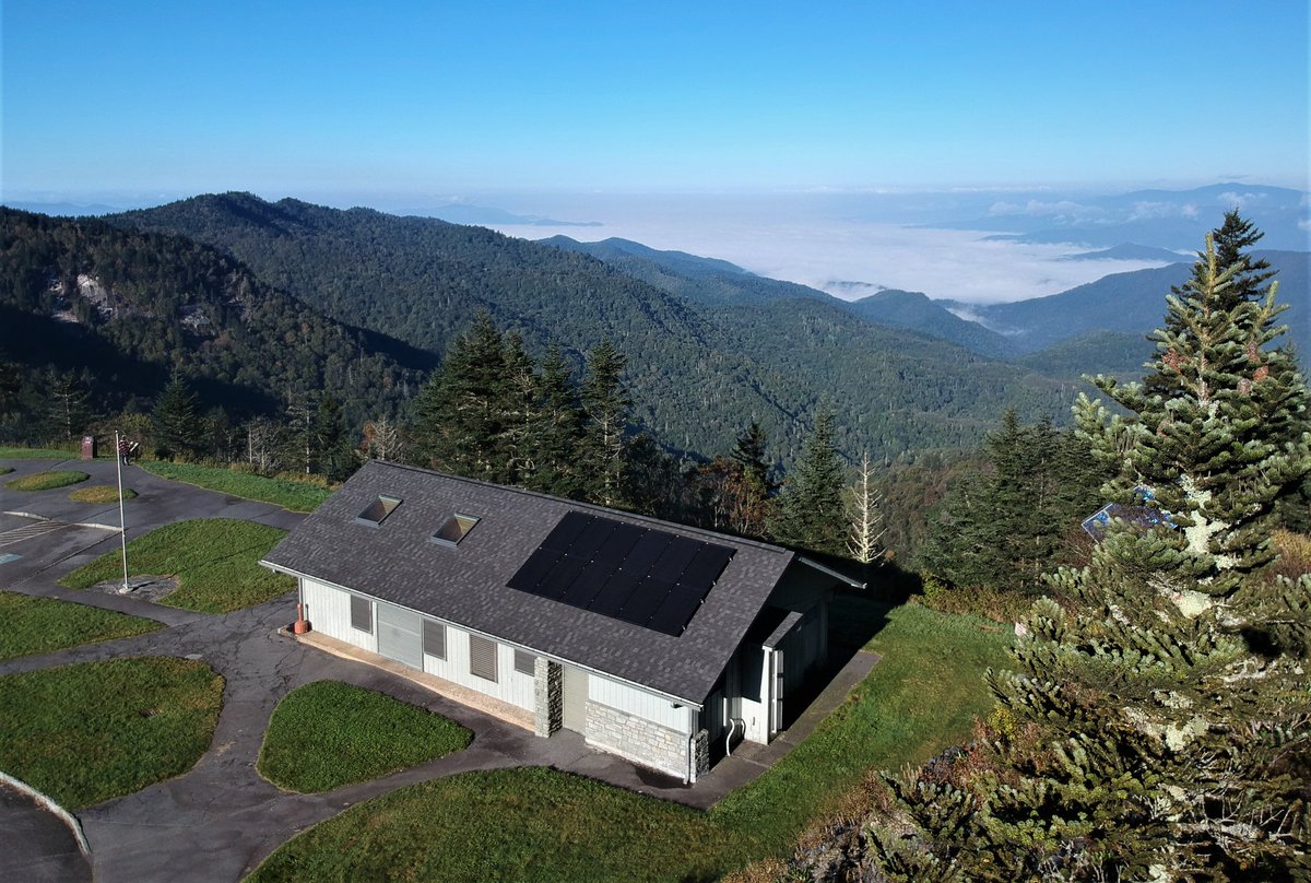SolFarmSolar's tweet photo. Not a bad "office" view!🌞 Our team was lucky enough to install this off-grid system on the #WaterRockKnob Visitor Center on the #BlueRidgeParkway. Let's all work together to protect this beautiful place we call home! #asheville  #solarenergy #solarpanels #blueridgemountains https://t.co/2pxsCS3OL1