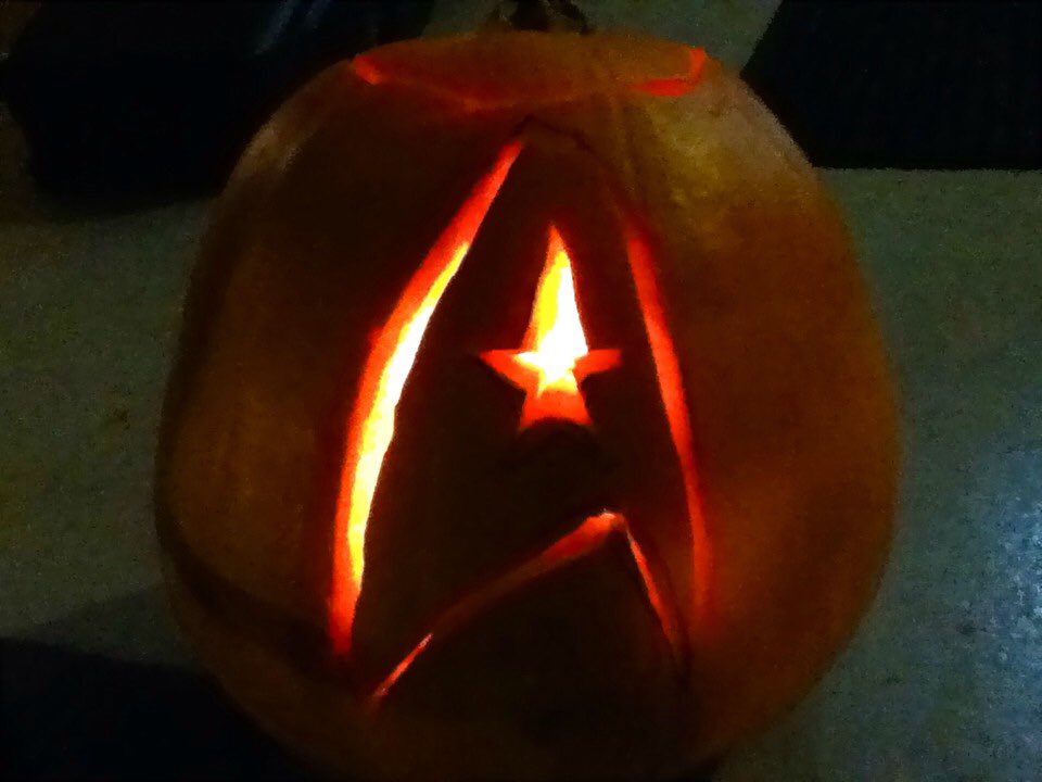 Star Trek On Twitter How Would You Make Your Pumpkin A StarTrek star-trek-on-twitter-how-would-you-make-your-pumpkin-a-startrek