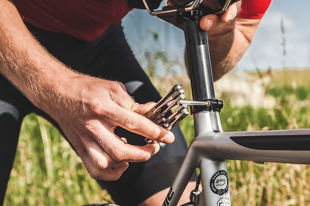 ProBikeTool's tweet photo. Awesome for everything. Our 8-in-1 multitool
.
#probiketool
.
#bikeporn #fromwhereiride #ridemorebikes #cyclingculture #cycletours #instacyclingpics #weirdbike #rideyourbikes #cyclingpics #wymtm #roadslikethis #instacycling #cyclingtools #roadcyclinglov… https://t.co/Tp89Akyxgy https://t.co/xBJPH0Y41f