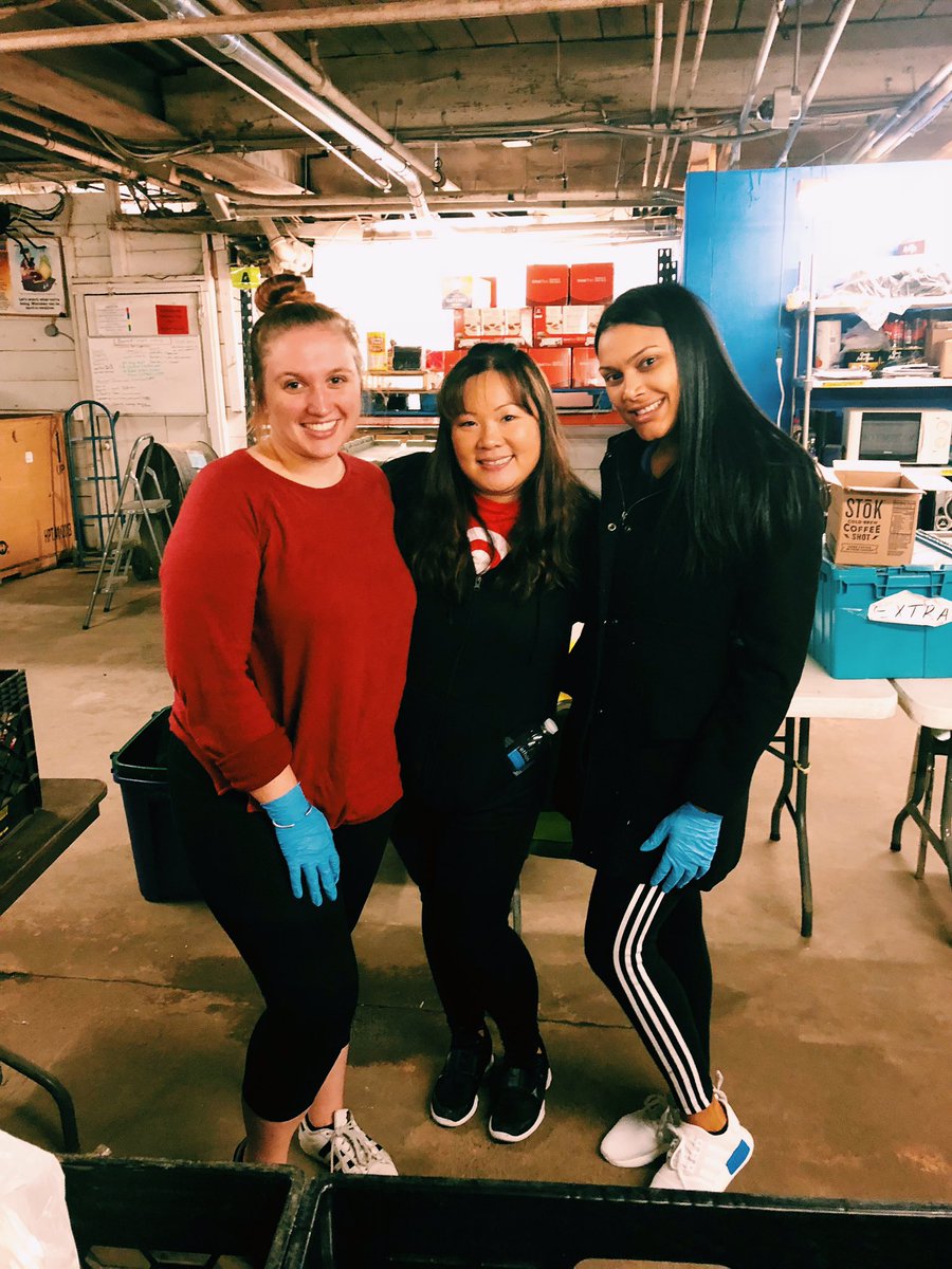 Spent the afternoon with <a href="/CUMACFeeds/">CUMAC</a> in Paterson #T1175 #GiveBack #Volunteer #CommunityEngagement <a href="/peanutpapi/">Kat Liu</a> <a href="/sheila2702/">Rotzbacke (alt.acc)</a> <a href="/Christina_Cham/">Christina C</a>