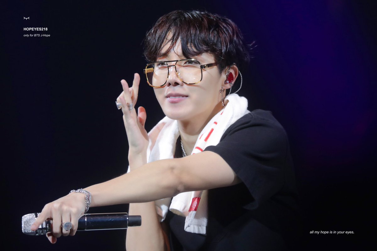btsxpics's tweet photo. https://t.co/HMGTGCczqm