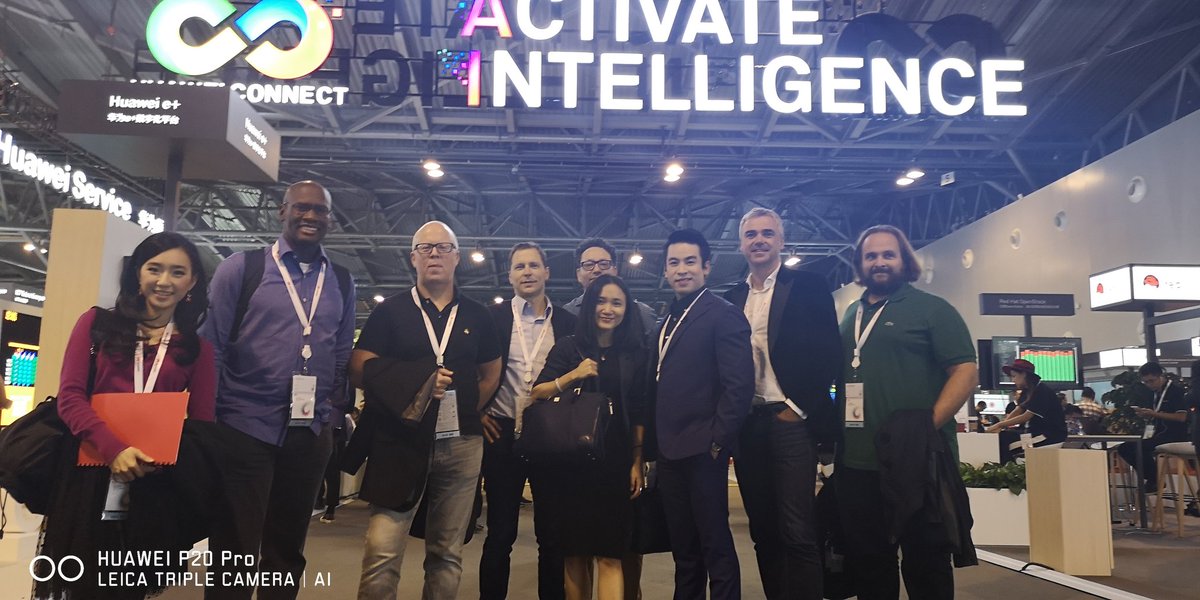 mikeflache's tweet photo. A big thanks to my international key opinion leader colleagues for exchanging our minds at #HuaweiConnect 2018 in Shanghai
  
#PowerofPlatform #AI #ActivateIntelligence #DigitalGrowth 

@Ronald_vanLoon @craigbrownphd @WillTownTech @altolabs @shapshak @panraphee https://t.co/5U8tmigYd5