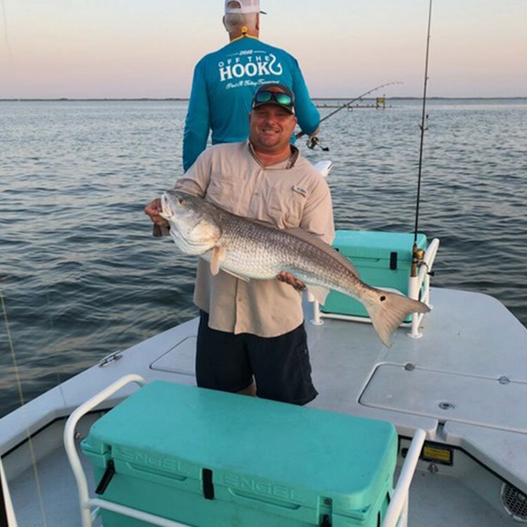 EngelCoolers's tweet photo. Capt. John Chaney of Lagunarat guide service Corpus Christi Texas sent these pics of his customers having a great time and his Engel coolers staying tough and keeping cool check them out at https://t.co/9VtZXLDBsn engelcoolers #seafoamcooler #rotomoldedcooler #engel50 #engel123 https://t.co/VMVUgeicQu