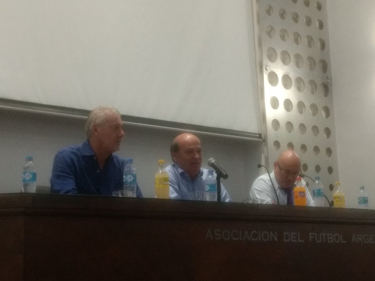 #ConsejoFederal "La Provincia debe unirse". Con esas palabras, Aguinaga comienza su discurso al asumir el cargo de esta nueva Comisión. La foto del día son las nuevas autoridades ! <a href="/ascensointerior/">Ascenso del Interior</a>