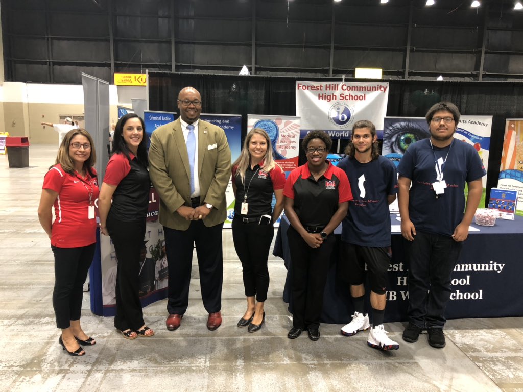 Thank you @SuptFennoy for stopping by our booth! We can’t wait to meet our #FutureFalcons at the #ChoiceShowcase @FHH_FalconFury @pbcsd @AKokotoff @bjmalone14 @SDPBCChoiceCTE @MaryStratos8 #StrongSchoolsPBC #WeLoveCTE
