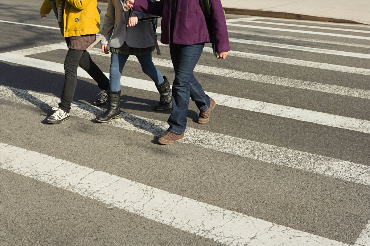 Fall is finally here and so is #WalktoSchoolMonth! At #eosnomad, students of all ages can enjoy being steps from so many great schools. #lovewhereyoulive