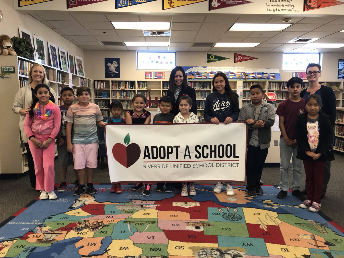 KPRiverside's tweet photo. KP Riverside has partnered with @RUSDLink and adopted 3 schools in their Adopt a School Program. Great visit to Longfellow Elementary today! Thank you Ms. Geri Castro, Principal for hosting us today. #longfellowelementary #harrisonelementary #kennedyelementary https://t.co/5KKnzab1Vn