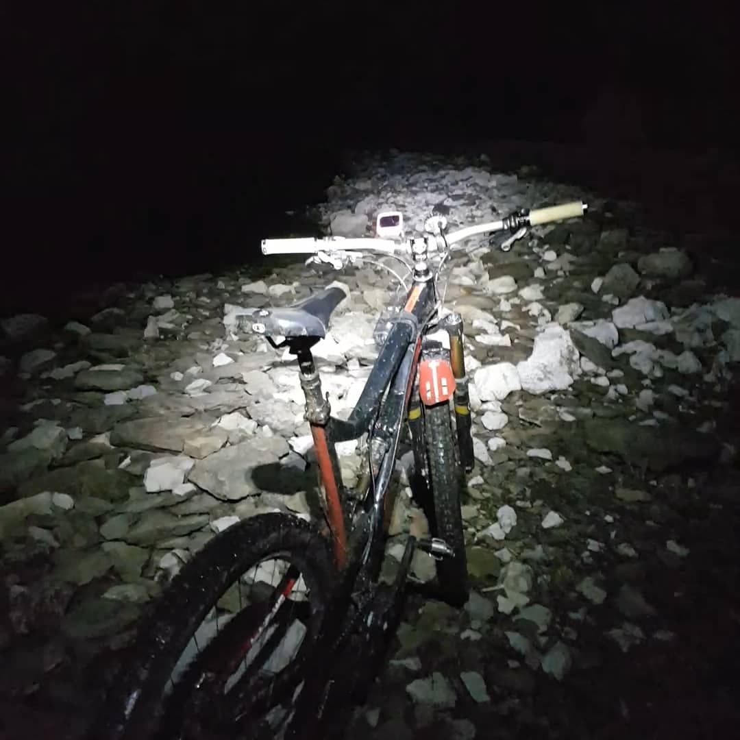 AndrewJames18's tweet photo. Another great evening ride around the forest @OPALlandegla , owls hooting away and, well, just nice to be out in the peace of the woods really, do it while you can its ace ... #mtb #santacruz #cucling #ride #autumn #fitness #mog #hashbloodytags #livinglife #blah https://t.co/UmjjYq79zE