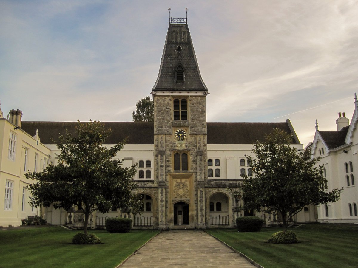 MemoirsOfAMetro's tweet photo. Check out @MemoirsOfAMetro self-guided walking tour of #Dulwich Village https://t.co/LPBKxLHNIX with @RouteyTours https://t.co/OJ2aRQONOt