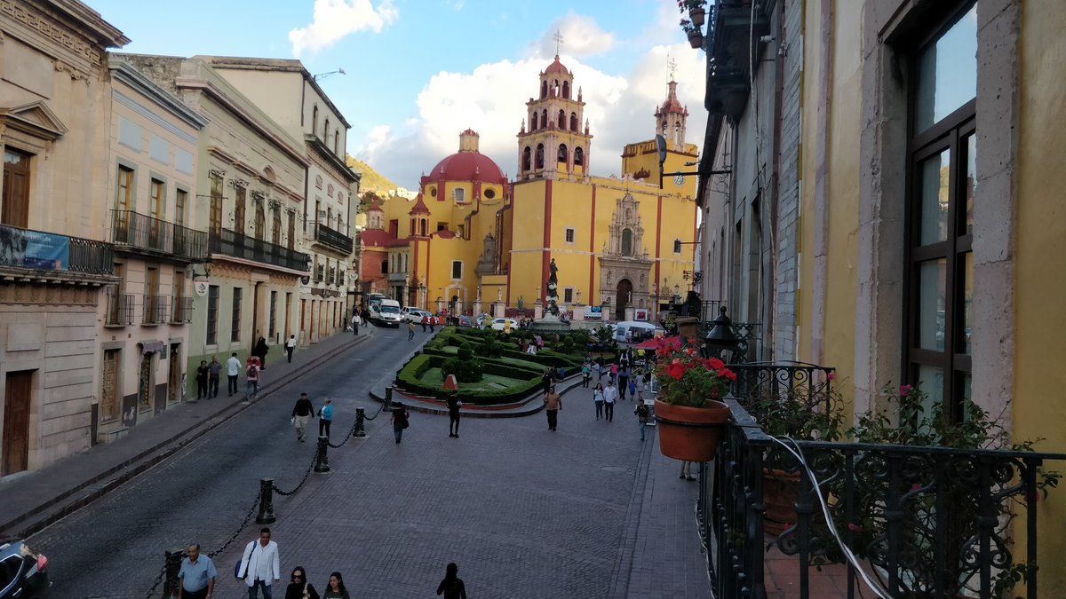 domRTW's tweet photo. The afternoon of day 13 as well as day 14 were spent in Guanajuato city, the capital of Guanajuato state. This city, while similar to San Miguel de Allende in that it is located on a hill, is considerably bigger than it. https://t.co/J3MlfbhEPI
