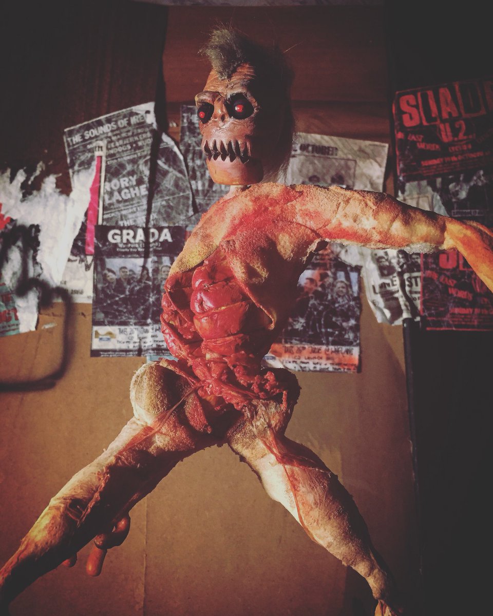 Control_ART_Dlt's tweet photo. Celebrating Halloween with this new zombie puppet building workshop starting this weekend at my studio in London. Book through my website and enter HALLOWEEN for your additional 10% discount WOO🎃 Learn to make pro wire armature,a lightweight puppet with rigs and effects painting https://t.co/cDtdl1Yc8d