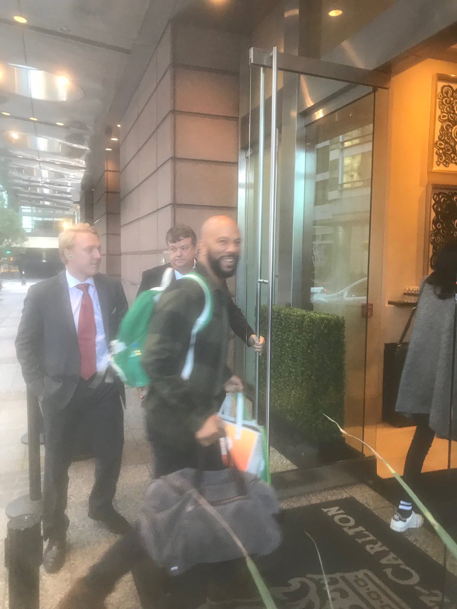 UNITEHERE26's tweet image. Hey @common, this is unacceptable. You don’t cross union picket lines when you preach solidarity. Please leave the Ritz-Carlton in Boston. Workers are striking for their futures! #1job #MarriottStrike marriotttravelalert.org