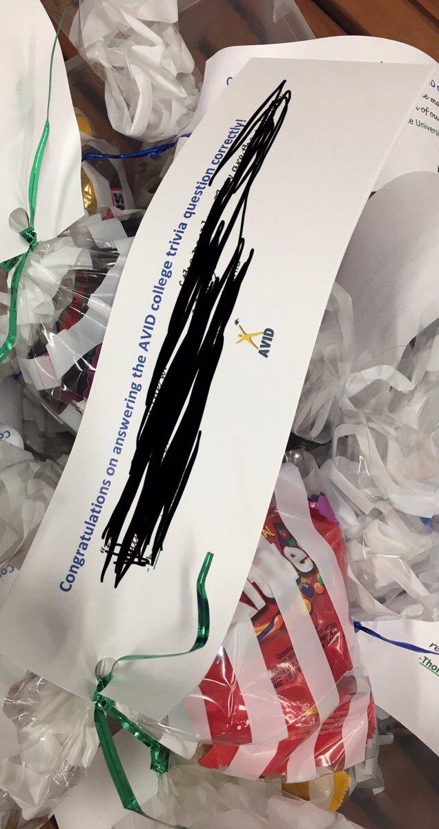 AVIDStallions's tweet photo. Treat bags are ready for our AVID College Trivia question! Make sure you watch the morning announcements tomorrow for the question &amp; drop by room 103 at the beginning of One Lunch with the correct answer. First 10 will win!💚💙 https://t.co/qYNMHFB2jt