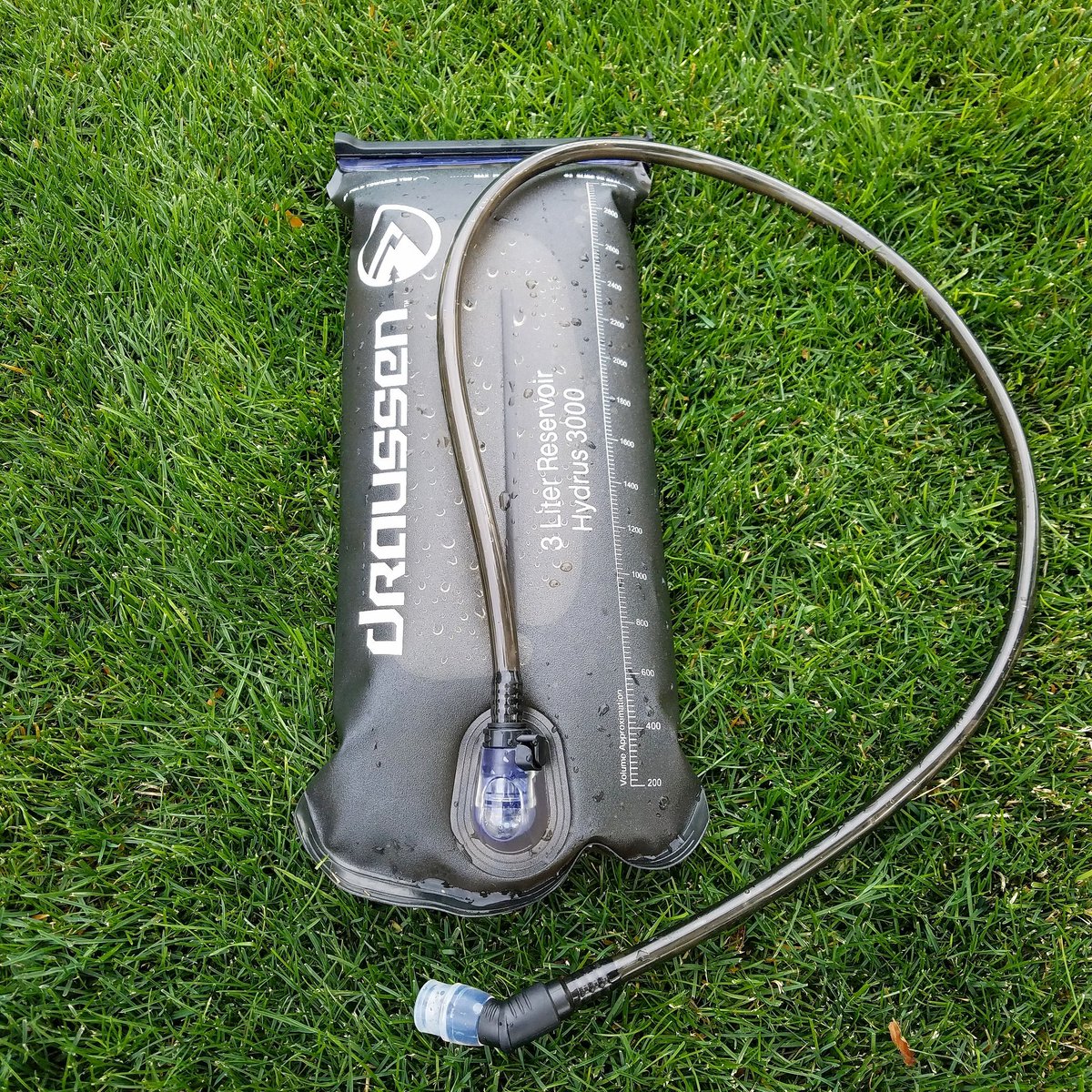 draussencompany's tweet image. We have a goal to release a new product each year. Introducing the Hydrus 3000 Hydration Reservoir! We will be highlighting  it's features in the upcoming weeks so stay tuned! We hope to have these available by December! #amazon #hydrationbladder #hydrationreservoir #topfill