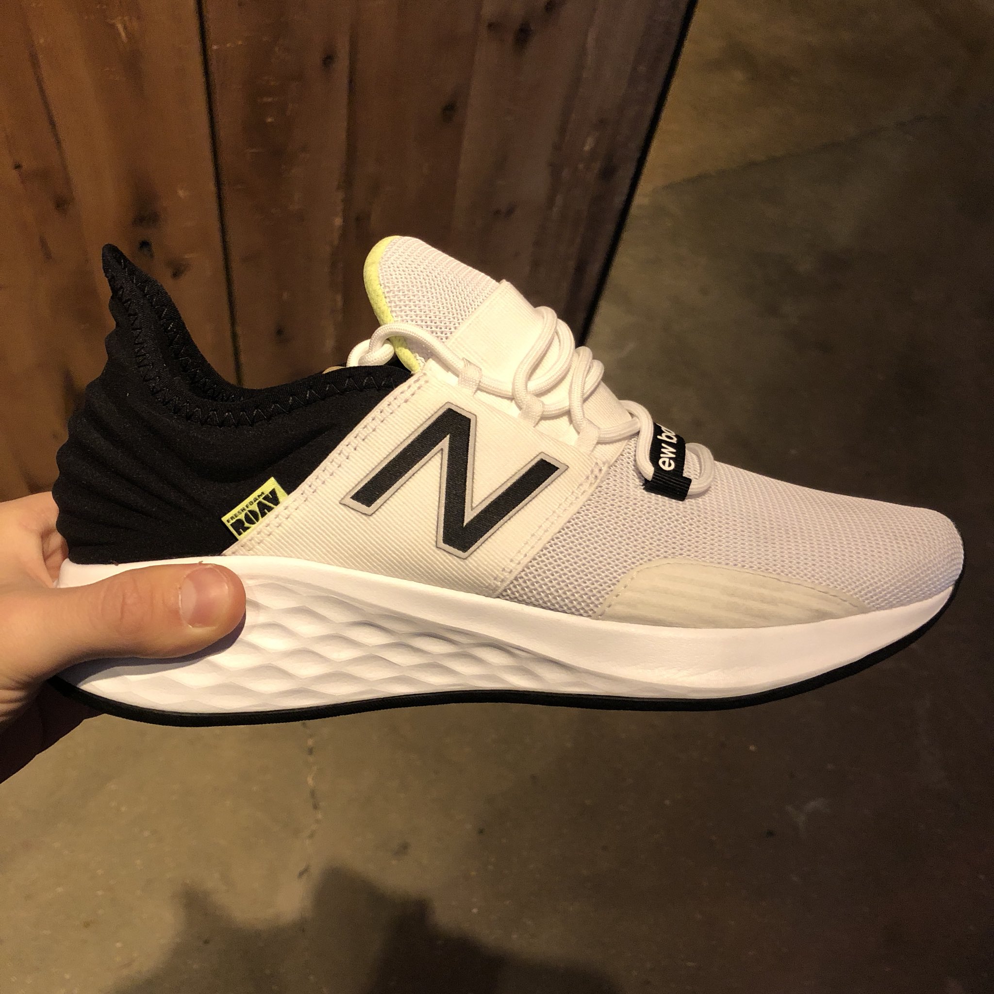 nb fresh foam roav review