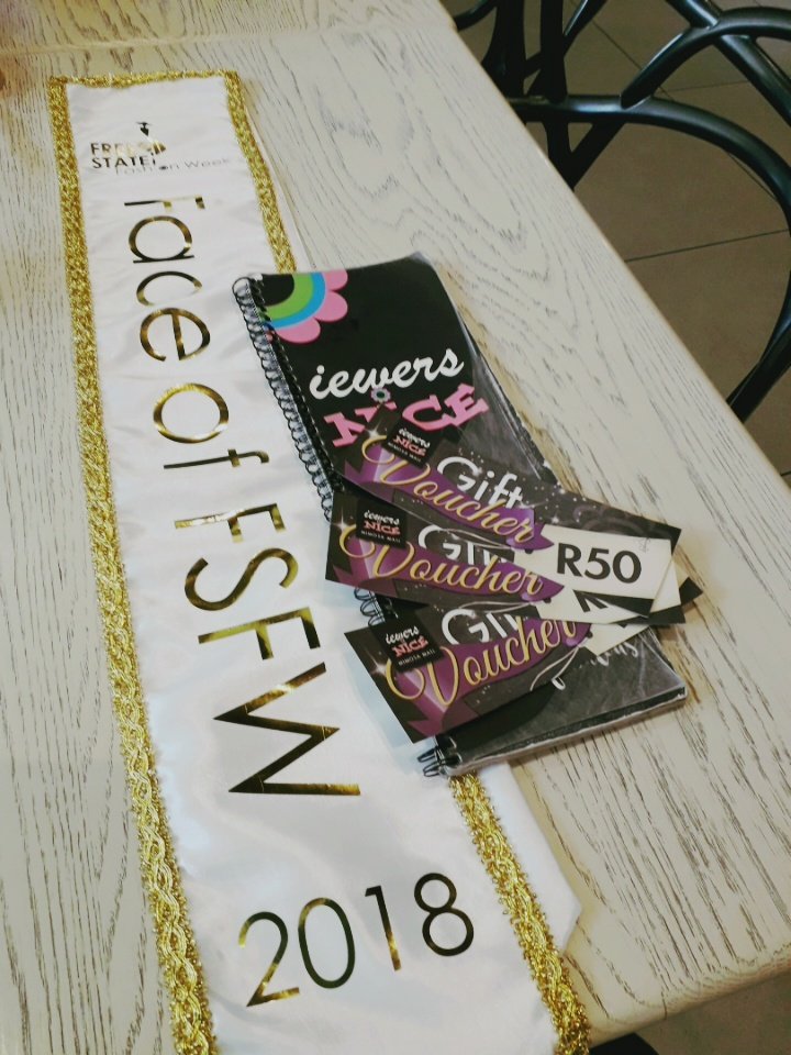 FSFASHIONWEEK's tweet photo. Face of Free State Fashion Week 2018 winners had a wonderful afternoon at Iewers Nice Mimosa Mall, the beauties are ready to start their new journey with a bang.
#FSFW18
#FOFSFW18
#Mimosamallyourmall https://t.co/9mPDdJPeaG
