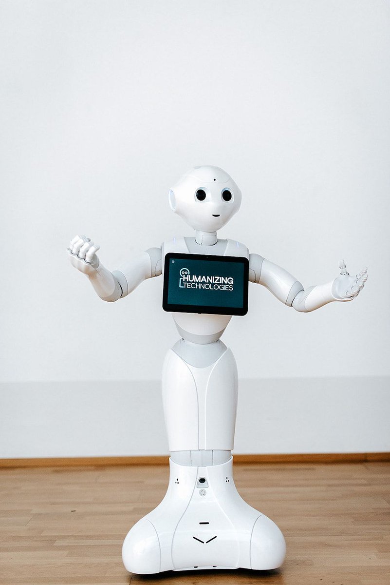 Humanizing411's tweet photo. For #events or #fairs, #Pepper is the perfect #entertainer. Our continually updated #EntertainmentPackage includes interactive #games, #dances, and #animations that will engage #audiences of all ages. #Customers can send a greeting to a loved one or try to beat Pepper at memory. https://t.co/m0LPzfizHm