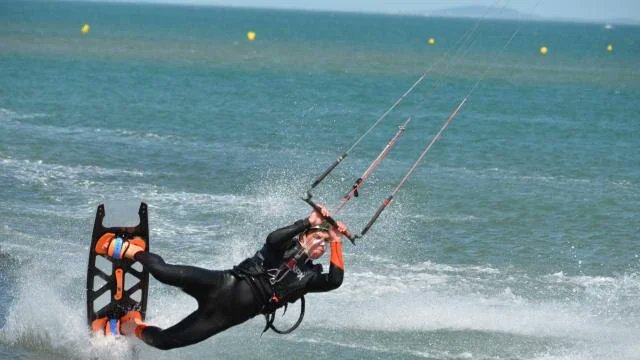 🗞#[REVUEDEPRESSE] Focus sur 2 startups brestoises : #papagère (gestion du contrat de votre nounou) 👉 urlz.fr/7ZiV Et <a href="/InoboKiteboard/">Inobo Kiteboarding</a> (planche de kitesurf évolutive) 👉 urlz.fr/7ZiU | #nosstartupsontdutalent