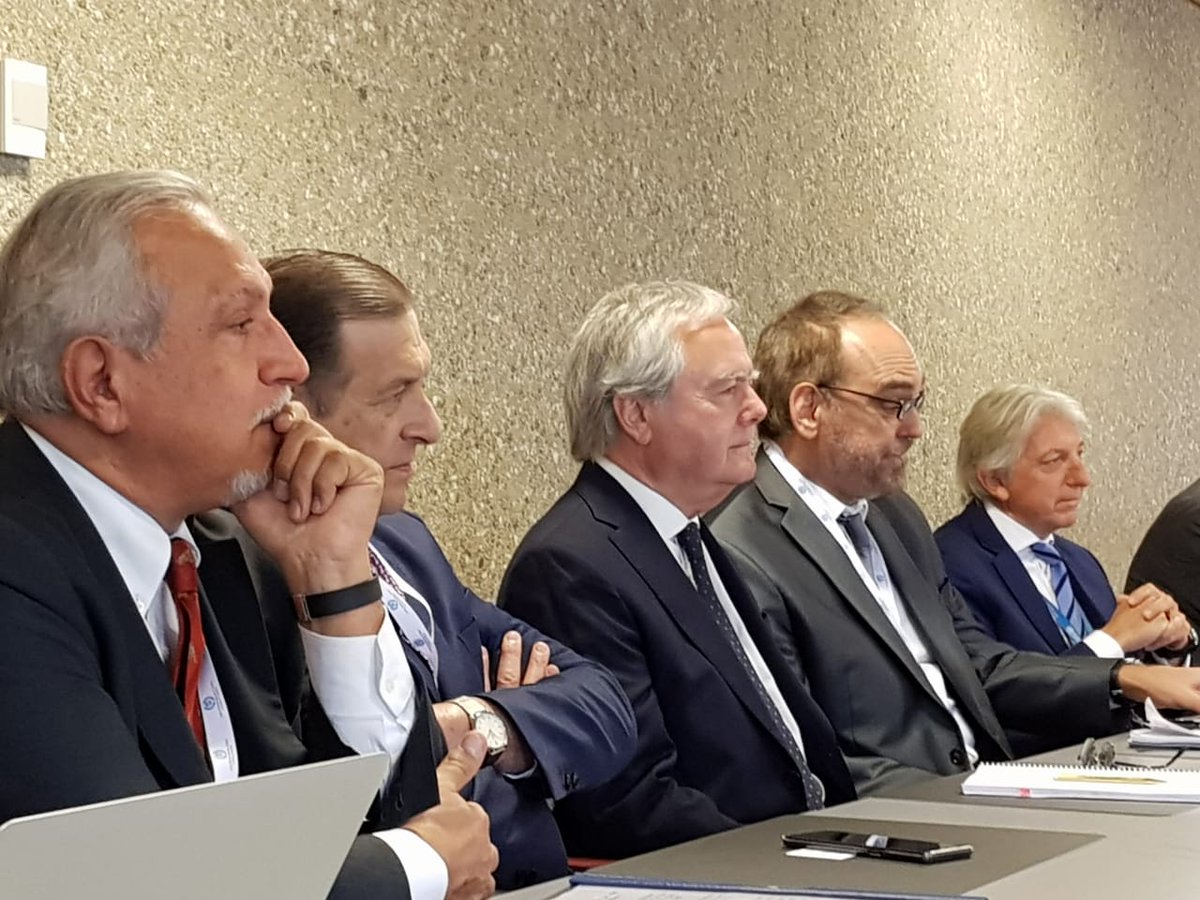 RomeroxSalta's tweet photo. En el marco de @IPUparliament mantuve junto a mis pares del @SenadoArgentina una productiva reunión bilateral con los miembros de la delegación del Reino Unido.
#IPU139 https://t.co/OTBxcEqyuR