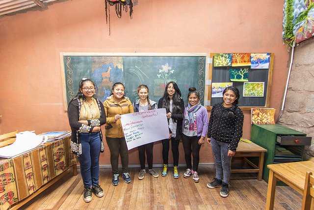 shesthefirst's tweet photo. When we asked #STFScholars in Peru to name their girls' group, they decided on Women Who Will Change the World 🌎.
Wanna help make that name possible? 👉https://t.co/iK2dkOE0NW https://t.co/3wyvHUa6eH