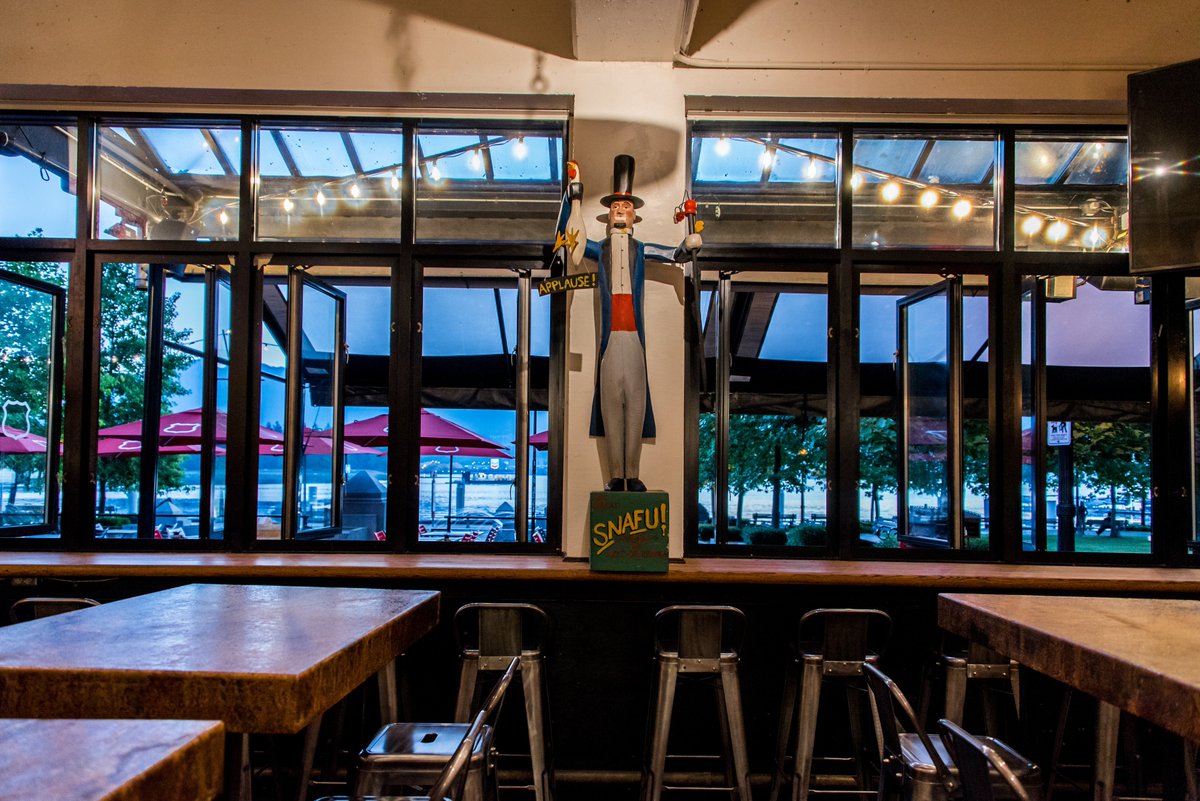 Dear Guests, our Coal Harbour location has closed for regular service for the fall and winter and will be used exclusively for events. If you're interested in hosting an event with us, please email coalharbour@tapshack.ca or visit our website for more information. #privateevents