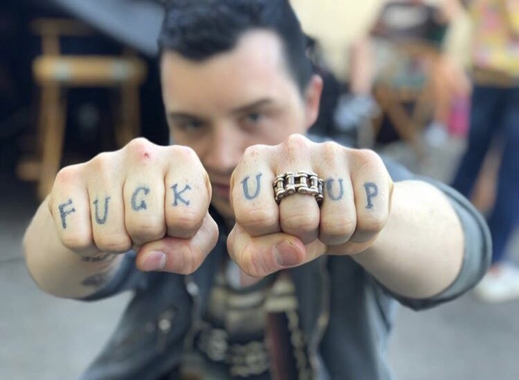 la mejor persona del mundo despidiéndose del mejor personaje del mundo 🤧