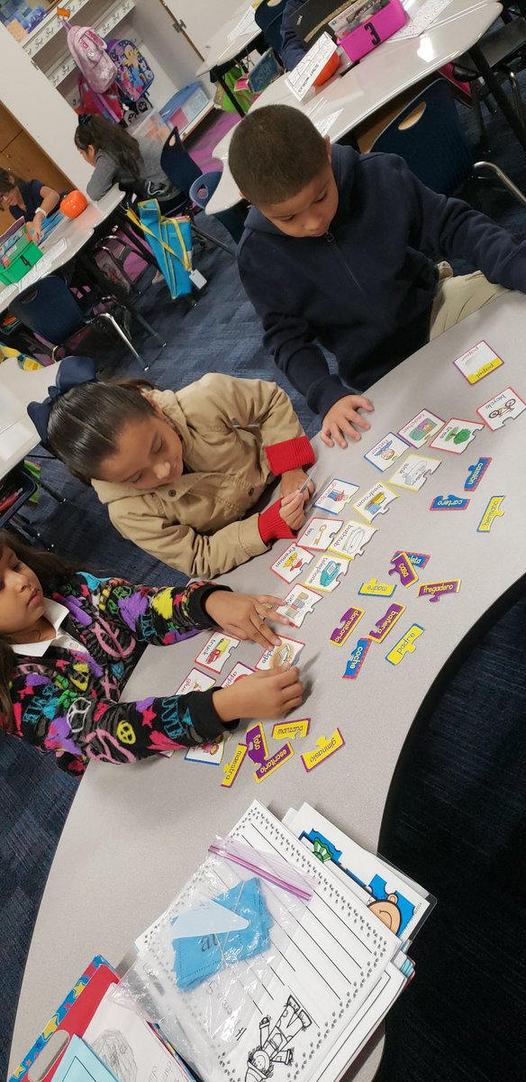 MrsHerreraHuang's tweet photo. I had 7 students show up for tutoring so my kiddos Juliana and Jacob came to the rescue. My daughter was even describing what her 1st grade teacher taught her. Thank you Mrs. Hughes @cfisdowens @GR_Houston #CFISDspirit #35yearsoflearning https://t.co/u4IZE026BX