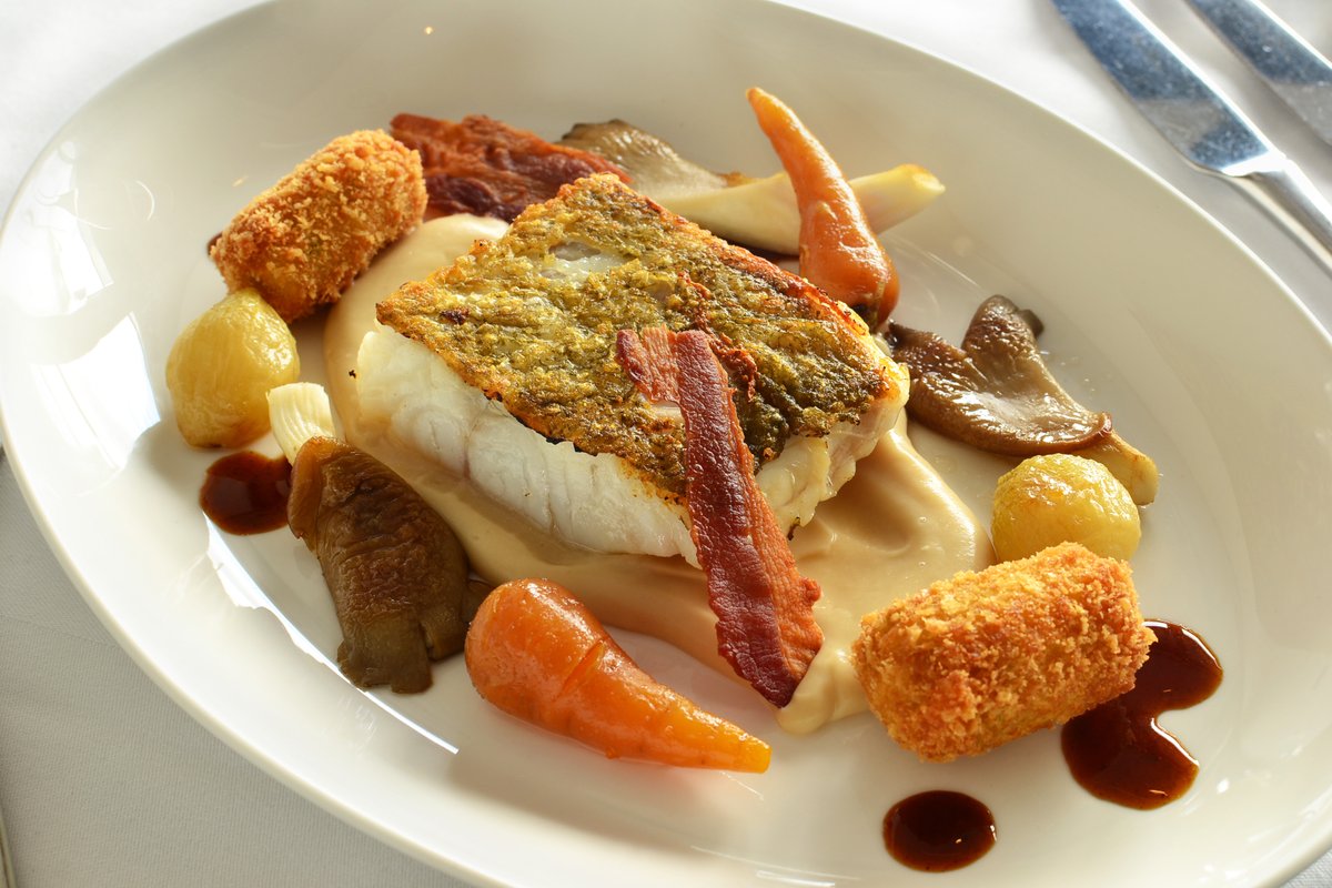 OXO_Tower's tweet photo. The London Restaurant Festival is well and truly underway, and we can't wait to celebrate with you. Both our Restaurant and Brasserie are offering three course menus for you to try. Follow the link to see what's on offer 👉 https://t.co/iUzcUSw6PJ #LRF2018 https://t.co/3tqLgEq6DE