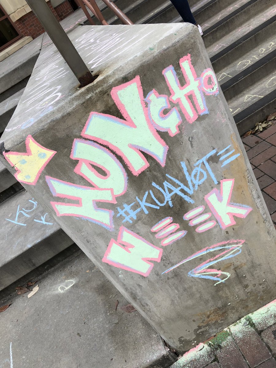 himynameisg_'s tweet photo. #KUAVOTE #Brea4Queen https://t.co/EPC6Q0phKy