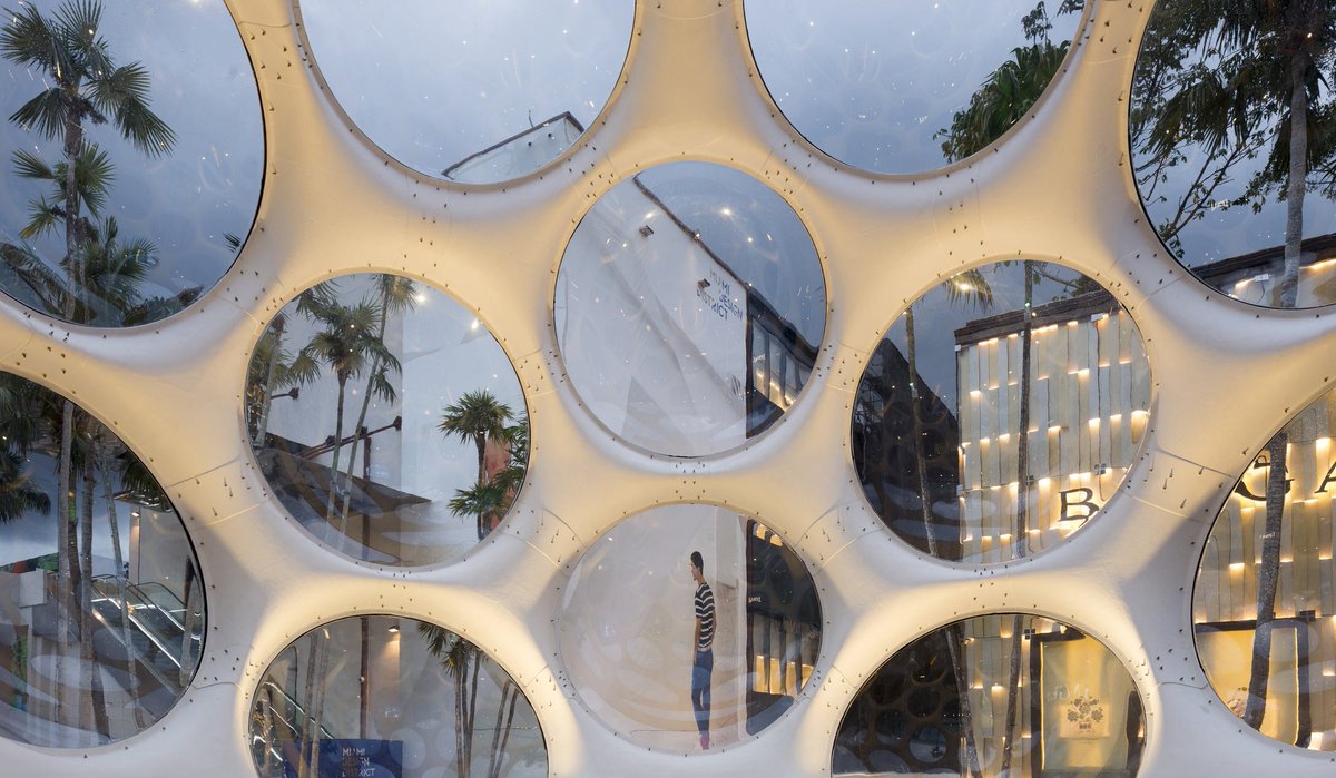 BrowardArts's tweet photo. @MiamiDadeArts and @FUNDarteus seek professional artists in any medium or discipline residing in Miami-Dade County to apply for their 2019 Artist Access (ART) Grant Program. https://t.co/XaCICOYgxA โฆ Deadline to apply is November 15 - Maximum Request: $1,500. https://t.co/tJXTsldkGB