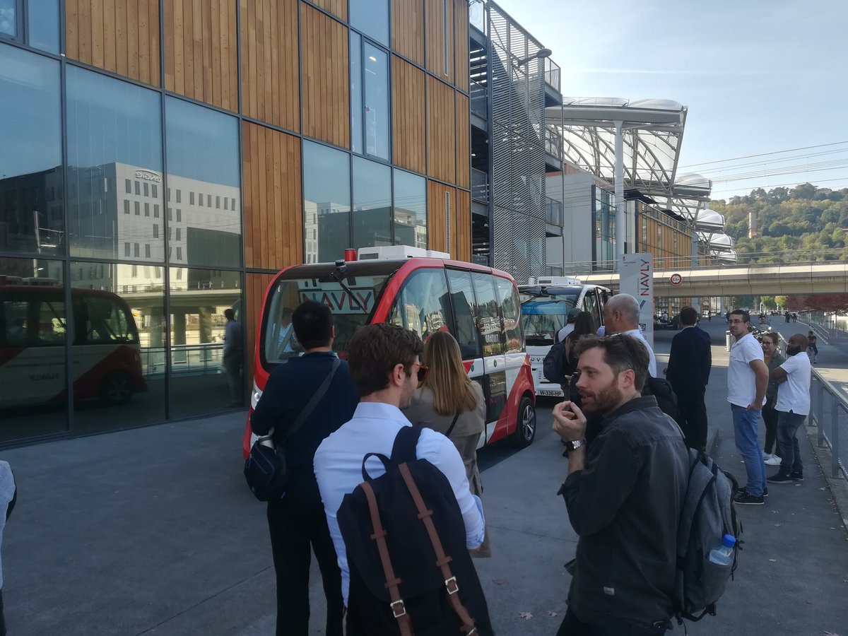 Riding the autonomous shuttles of #Navya operated by #Keolis in Lyon at the end of this 2nd day of #UITP's training on #AutonomousMobility. Lots of fun with trainees and trainers from Singapore, China, Netherlands., Germany, Switz., France, Belgium, Spain, Poland & Saudi Arabia!
