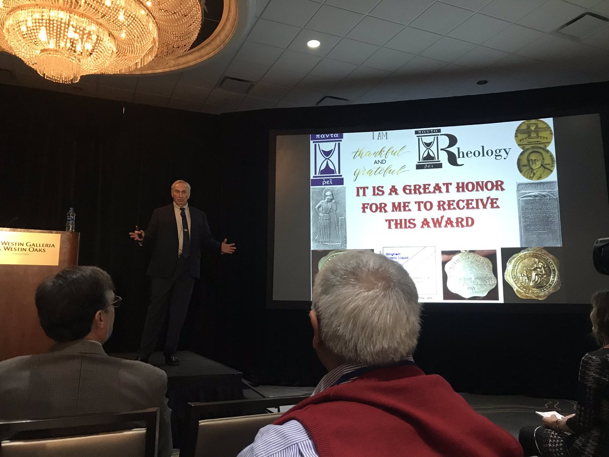 garethmckinley's tweet photo. Prof Michael Rubinstein of @DukeU giving the Bingham Medal lecture on #Rheology at the 90th Annual Meeting of the @SoRheology #SoR2018 https://t.co/xLJBgF0HX5