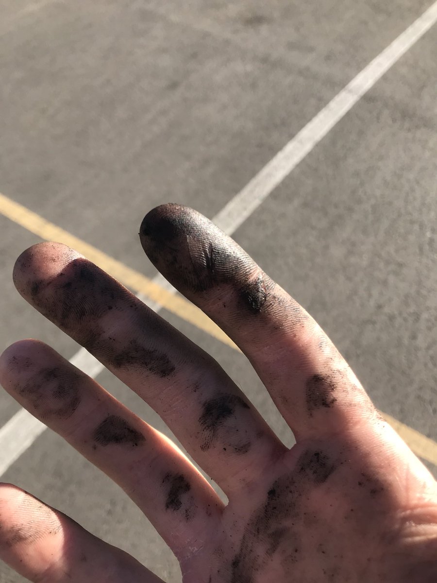 MrDCGreen's tweet photo. Being in @onwardleaders prepares you for the unexpected in your school day. When your exit gate isn’t closing... investigate, ask for help, fix the problem and #GodBlessTheWork #HandsOnTraining https://t.co/XYdXq6hSuw