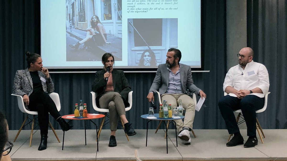 wittfra's tweet photo. Das #BuzzCon18-Panel rund um Bloggerin @masha_sedgwick stellt fest: Käse ist (noch) kein Thema für #Influencer-Marketing. @philippis13 @neuigkeitenchef #BuzzCon https://t.co/6myPHA8a3E