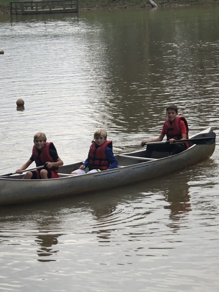 CoachGoody17's tweet photo. And a few more #pdsms @ProvidenceDay #campcheerio2018 canoe tour! https://t.co/ceGge0ztYH