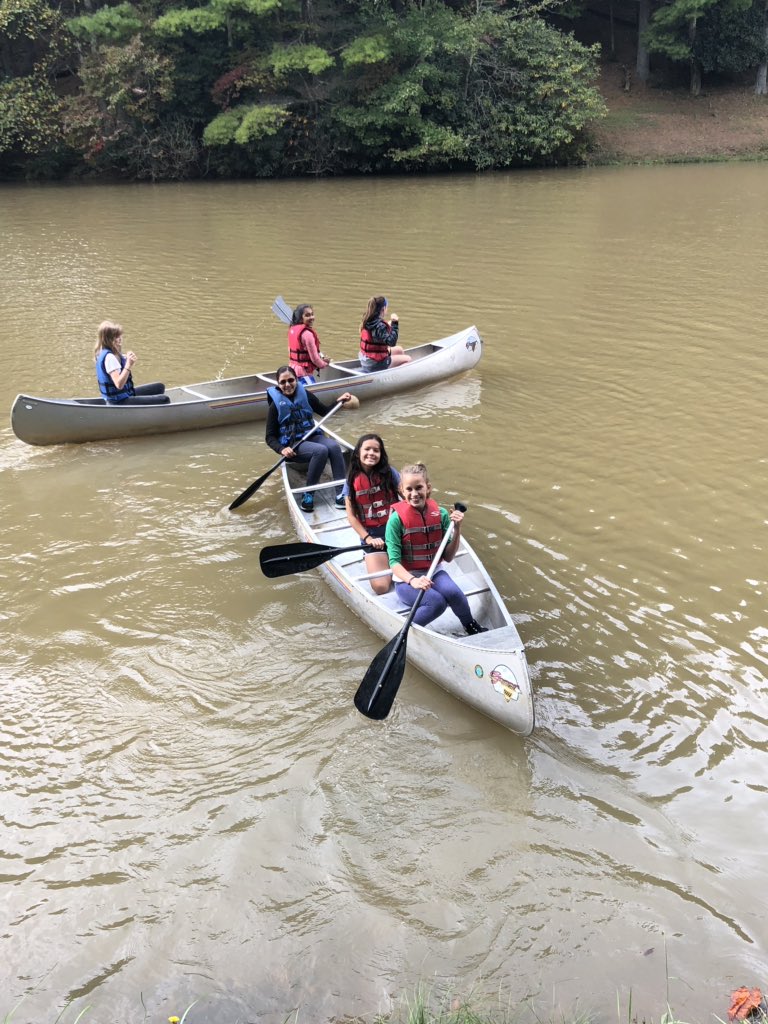 CoachGoody17's tweet photo. And a few more #pdsms @ProvidenceDay #campcheerio2018 canoe tour! https://t.co/ceGge0ztYH
