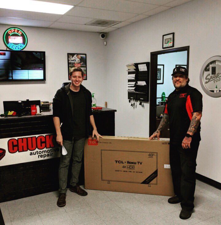 chucks_auto_'s tweet photo. 🎉CONGRATS TO OUR TV RAFFLE WINNER, NEAL!
#chucksautomotiverepair #oreillyautoparts #napaknowhow #snapontools #matcotools #mckinneyautorepair #mckinneytx #fivestarreview #chucksautorepair #chucksauto #carmaintenance #automaintenance #carrepair #royalpurpleoil #boschwipers https://t.co/Uur0ylVb6t