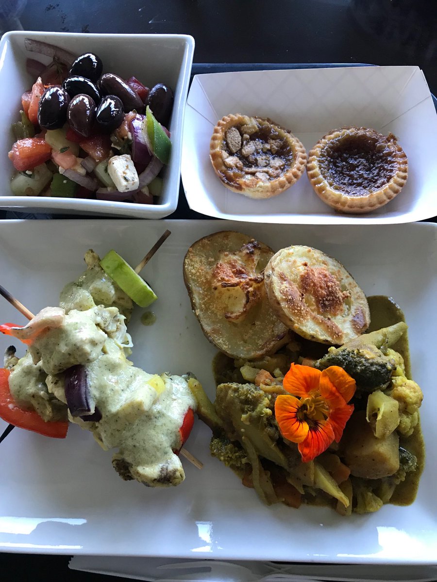 ShelinaJeshani's tweet photo. Another amazing meal from ⁦@gfbrampton⁩ ⁦@DavisCentreHub⁩ ⁦@CFSPD⁩ ⁦@SharonExDr⁩ https://t.co/B88QzLJSmd