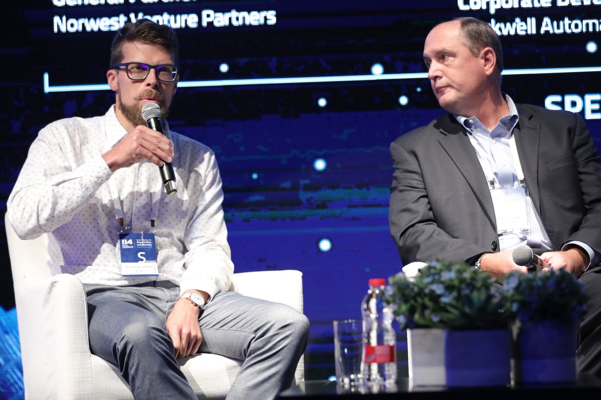 sncentral_'s tweet photo. "Why come to Israel? Because you have all the right ingredients, the ecosystem, the business models, the innovation", Anton Papp @ROKAutomation from II4 2nd panel: Funding and M&A. @lotanlev, Grove Ventures, Dror Nahumi @NorwestVP, Dr. Philipp Ulbrich @EON_SE_en #II42018 #GroveVC https://t.co/PDFUBxw9Vy