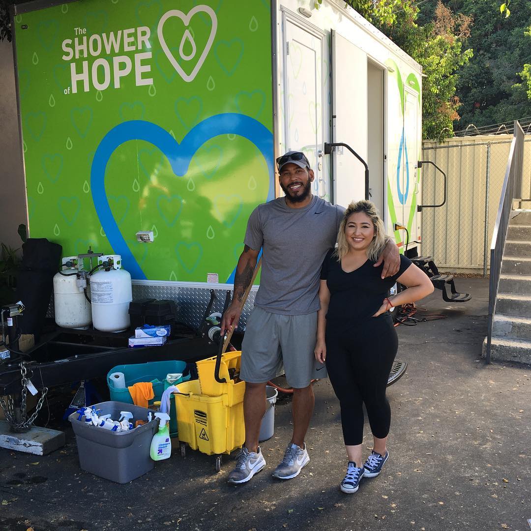 preferredhotels's tweet photo. Thankful for our partners at @hwood_roosevelt who volunteer and send donations every week to support The Shower of Hope to assist the homeless. We love to see how our member hotels are helping their communities! #TheShowerofHope #PreferredGIFTTS #PreferredGivesBack https://t.co/lfYoS0S6QZ